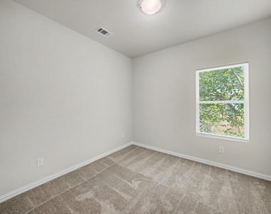 3113 Lumber Street - Photo Thumbnail 11