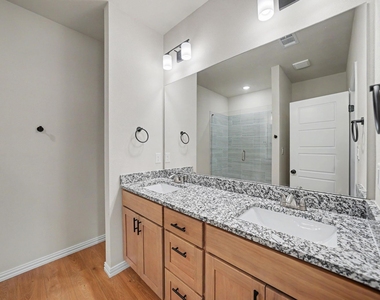 3113 Lumber Street - Photo Thumbnail 15