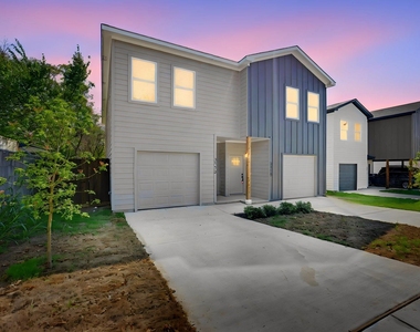 3113 Lumber Street - Photo Thumbnail 3