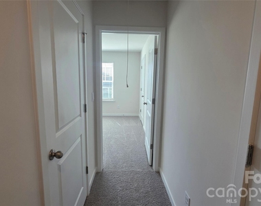 509 Blackpool Court - Photo Thumbnail 29