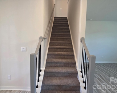 509 Blackpool Court - Photo Thumbnail 13