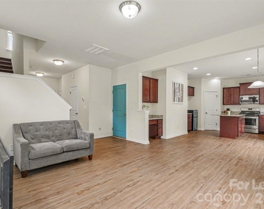 369 Settlers Grove Lane - Photo Thumbnail 6