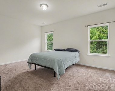 369 Settlers Grove Lane - Photo Thumbnail 15