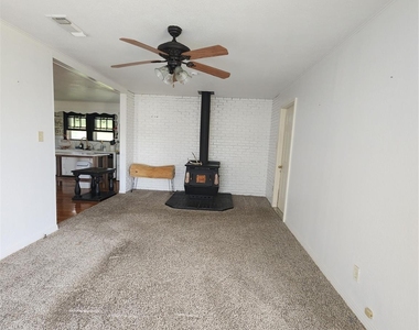 440 S Main Street - Photo Thumbnail 3