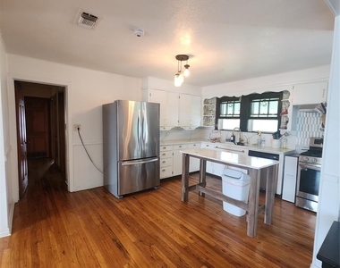 440 S Main Street - Photo Thumbnail 8