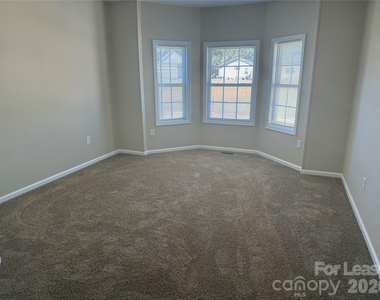 218 Prosperity Place - Photo Thumbnail 4