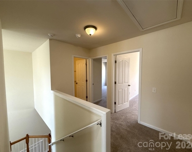 9102 Redmond Trace Road - Photo Thumbnail 8