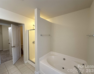 9102 Redmond Trace Road - Photo Thumbnail 11