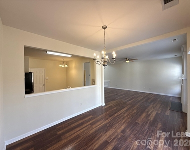 9102 Redmond Trace Road - Photo Thumbnail 3