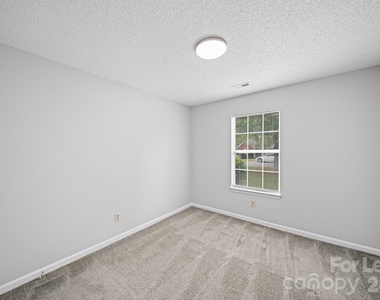 1012 Ridgefield Circle - Photo Thumbnail 20