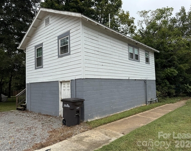 1227 5th Street - Photo Thumbnail 8