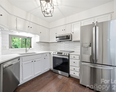 6151 Gray Gate Lane - Photo Thumbnail 14
