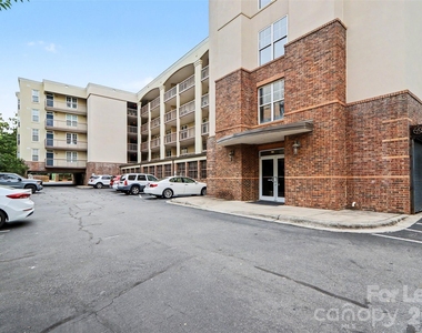 405 W 7th Street - Photo Thumbnail 20