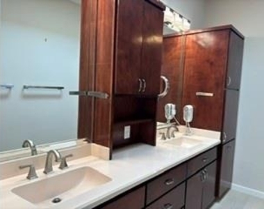 7905 Rimrock Circle - Photo Thumbnail 13