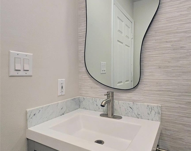 111 Potts Street - Photo Thumbnail 6