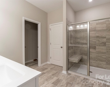 4621 Rosalyn Lane - Photo Thumbnail 28