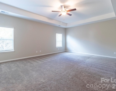 4621 Rosalyn Lane - Photo Thumbnail 25