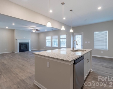 4621 Rosalyn Lane - Photo Thumbnail 19