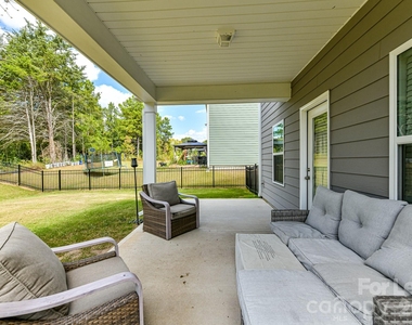 4621 Rosalyn Lane - Photo Thumbnail 37