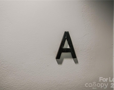 616 Oakland Avenue - Photo Thumbnail 3