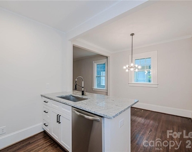 616 Oakland Avenue - Photo Thumbnail 9
