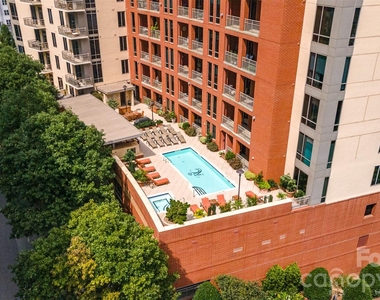 701 Royal Court Court - Photo Thumbnail 37