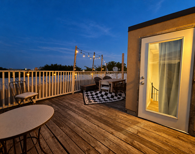 664 Park Place - Photo Thumbnail 5