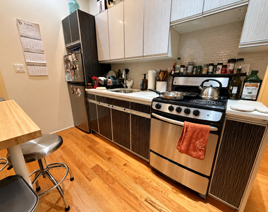 664 Park Place - Photo Thumbnail 11
