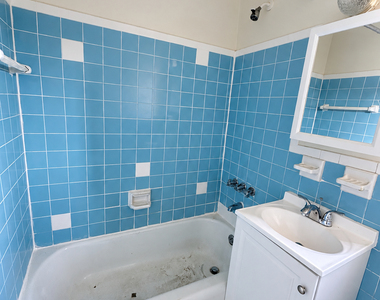 87-16 Winchester Boulevard - Photo Thumbnail 2