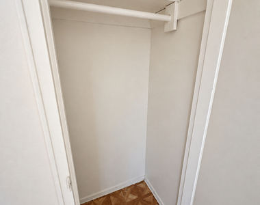 87-16 Winchester Boulevard - Photo Thumbnail 4