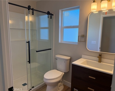 312 Rodecker Drive N - Photo Thumbnail 3