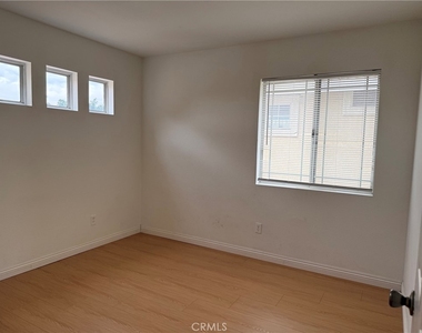 7279 Cosenza Place - Photo Thumbnail 9