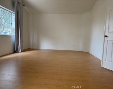 7279 Cosenza Place - Photo Thumbnail 6