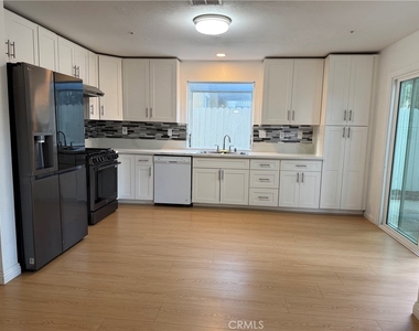 7279 Cosenza Place - Photo Thumbnail 16