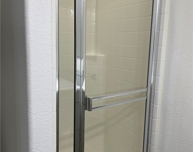 28518 Sunridge Court - Photo Thumbnail 6