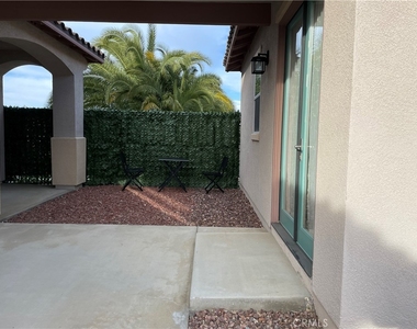 28518 Sunridge Court - Photo Thumbnail 8