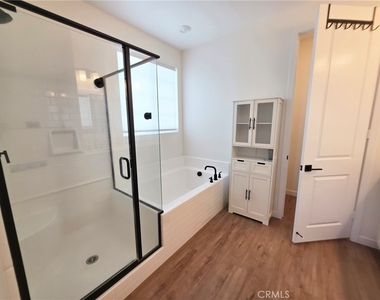27589 Sanctuary Court - Photo Thumbnail 13