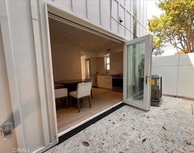 2686 Greenfield - Photo Thumbnail 20