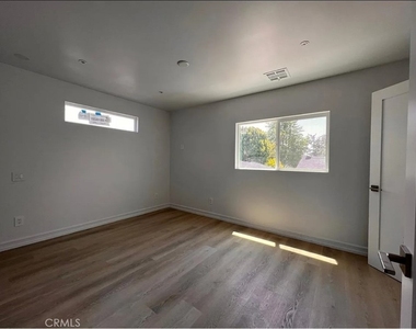 2686 Greenfield - Photo Thumbnail 12