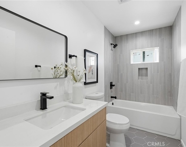 1428 S Cloverdale Avenue - Photo Thumbnail 13
