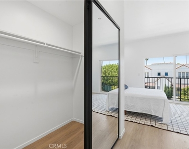 1428 S Cloverdale Avenue - Photo Thumbnail 10