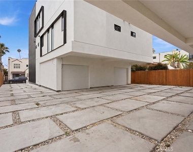 1428 S Cloverdale Avenue - Photo Thumbnail 20