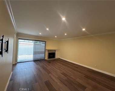 1550 Pine Drive - Photo Thumbnail 3