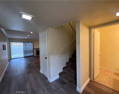 1550 Pine Drive - Photo Thumbnail 6