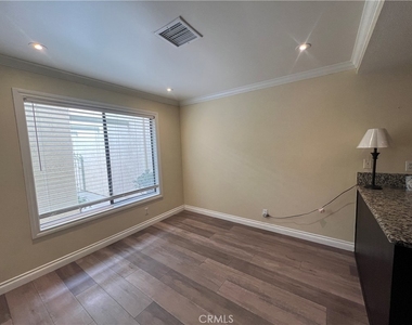 1550 Pine Drive - Photo Thumbnail 9