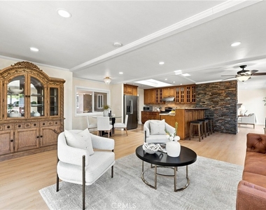 1635 Blossom Hill - Photo Thumbnail 5