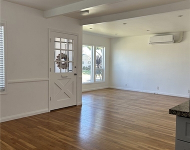 2702 Arbor - Photo Thumbnail 4