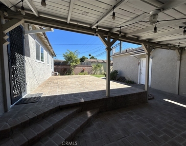 2702 Arbor - Photo Thumbnail 7