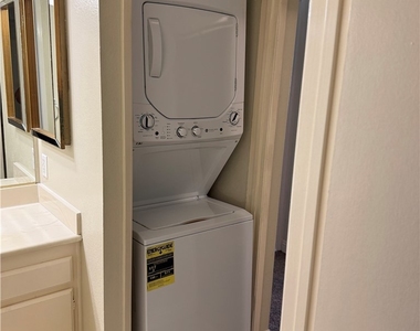 135 S Poplar - Photo Thumbnail 9