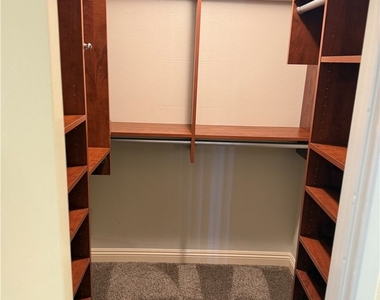 135 S Poplar - Photo Thumbnail 10